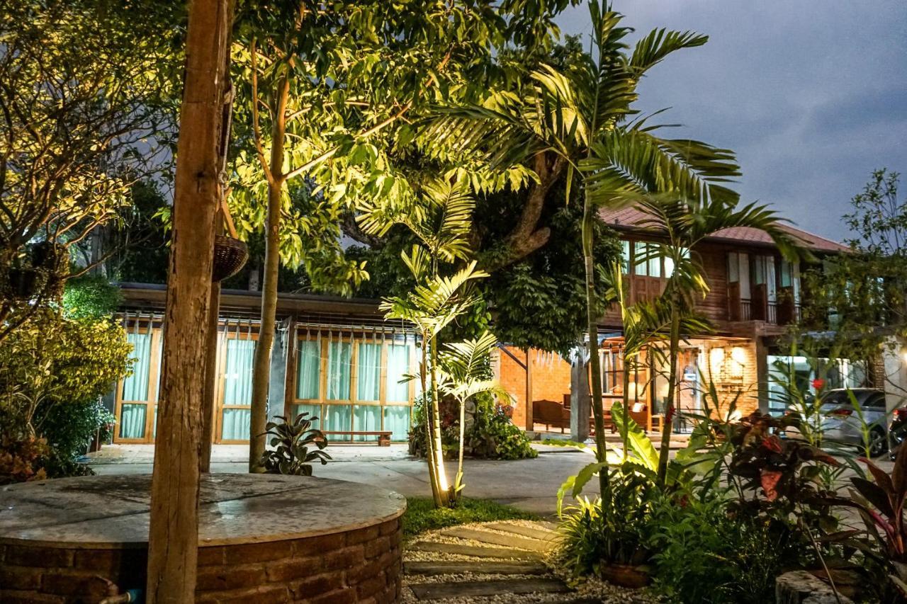 Tha Ma-O Bouteak Homestay - Self Check-In 람빵 외부 사진